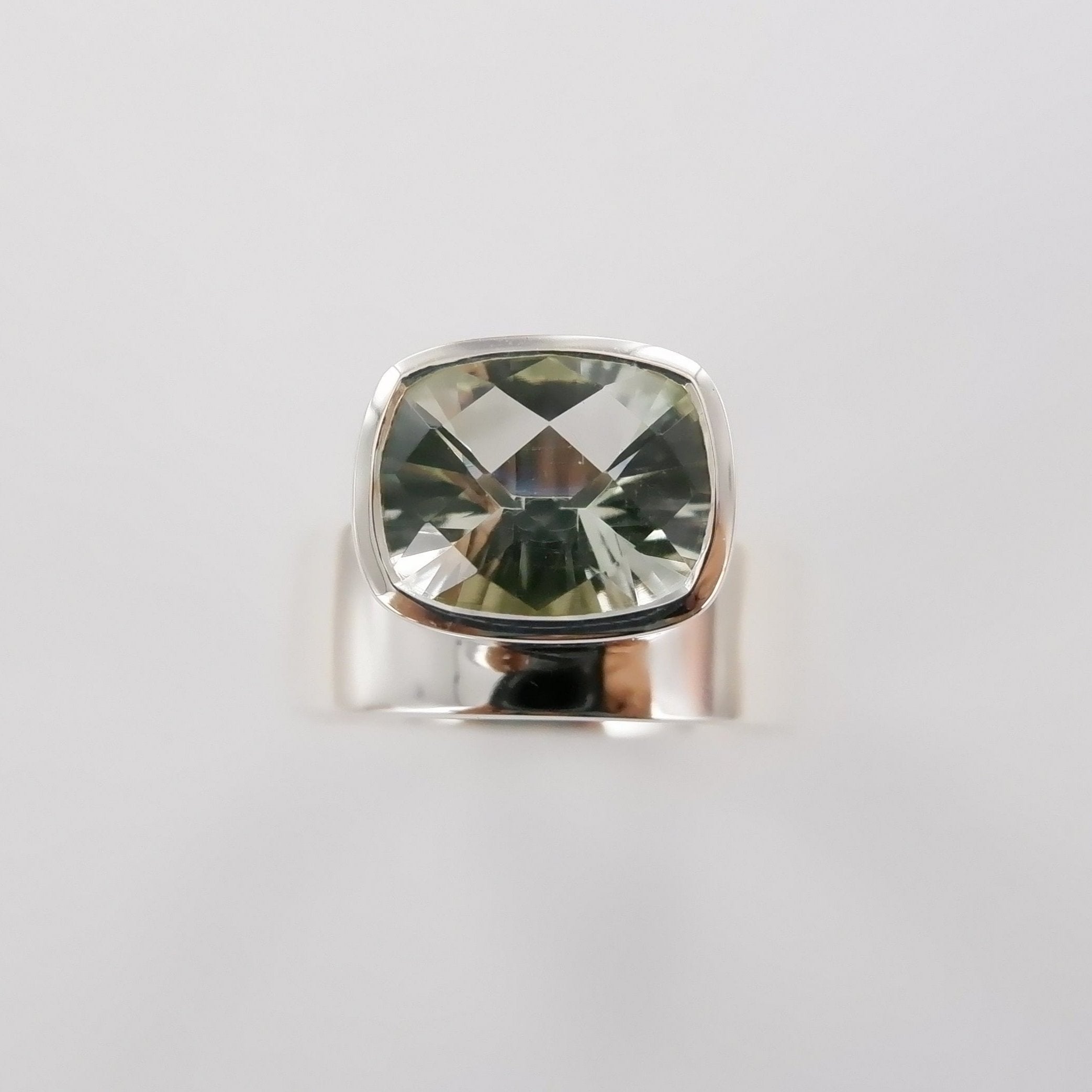 Offset Green Amethyst Ring in Stirling silverAi288