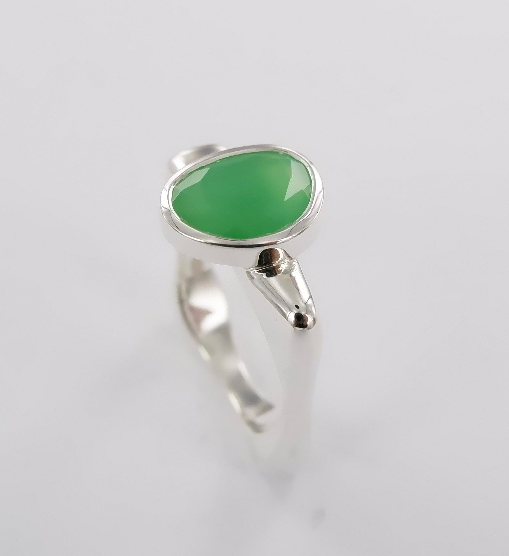 Stoneset Flat Top Ring