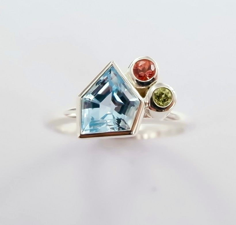 Multistone Pentagon Ring S/Silver